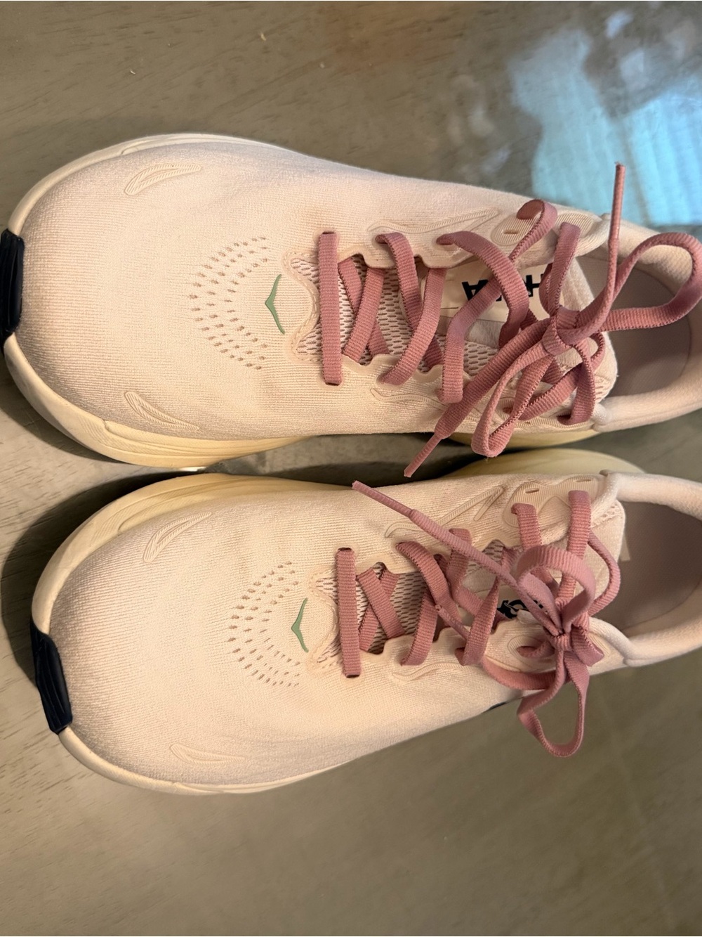 Hoka Arahi 8 X-wide